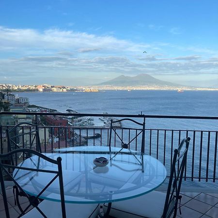 شقة Panoramico A Posillipo نابولي المظهر الخارجي الصورة
