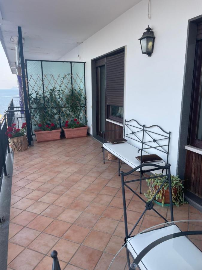 شقة Panoramico A Posillipo نابولي المظهر الخارجي الصورة